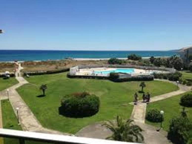 LES GOELLETTES : vue mer et piscine Saint-Cyprien  Extérieur photo